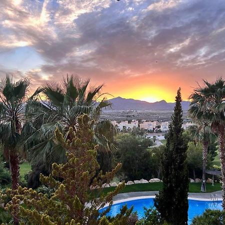 Suite Bonalba Alicante Bagian luar foto